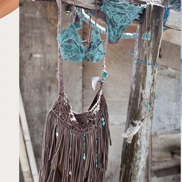 Limited Edition Boho Fringe Handbag – Must Have - Picture 4 of 8